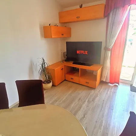 Apartment Green & Orange Hvar Town