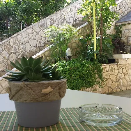 Apartment Green & Orange Hvar Town