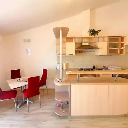 & Orange شقة هفار