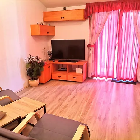 شقة & Orange هفار